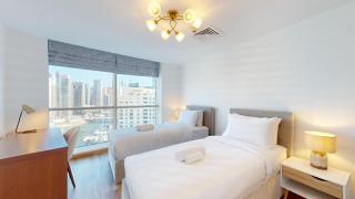 Vacationer I Hidden Gem in Marina l 3 Bedroom I Yacht Views, Free Pool, Gym & Wi-Fi - 7