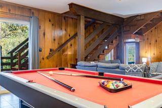 Sierra Vista Lookout Lodge for 8 people with Hot tub, deck and trail to waterfalls - 0
