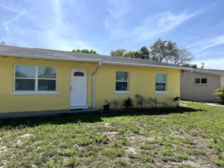 Peaceful Oasis 7 Min to Siesta Key - 8