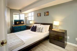 Marketplace 228 - Whistler - 6