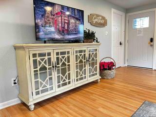 Master Suite in shared home - 5 min Drive to Frost Bank Center - San Antonio - 2