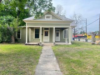 Stylish Room in shared home - Close to Convention Center and Hospitals - San Antonio - 5