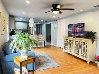 Comfy big private room in shared home- 2miles Alamodome - San Antonio - 5
