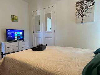 Charming San Antonio ROOM Near Convention Center in Shared home - 0