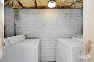 Walk to E. Austin Hotspots 2BR 1BA w Parking Dog-Friendly By Austin Vacay - 5