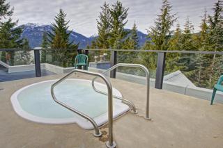 Cozy 2BR, Sleeps 6,Near Lake, Hot Tub, Patio, BBQ - 7