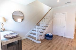 Family Beach House, 400ft to Beach, Parking, BBQ - Long Beach - 5