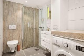 Dinbnb Homes I Bergen's #1 BNB I Jacuzzi & Fireplace & Balcony - 6