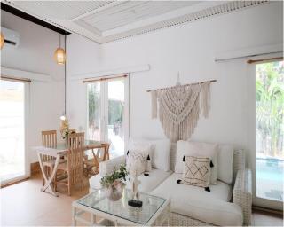 Elegant 2-Bed Villa Near Canggu Beach - Canggu - 0