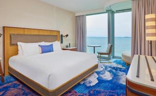 Sable At Navy Pier Chicago, Curio Collection By Hilton - Chicago - 9