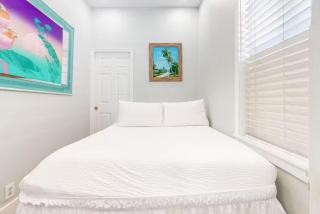 Holly's Hideaway - Truman @ Duval Unit D - Key West - 6