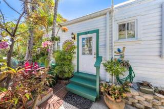 Holly's Hideaway - Truman @ Duval Unit D - Key West - 1