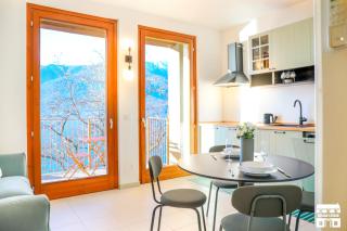 GOLDEN VIEW by Design Studio - Bellano - 0