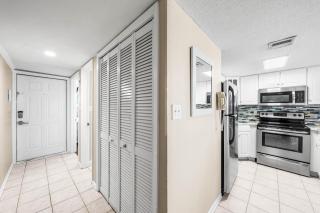 Holiday Surf and Racquet Unit 709 - Destin - 4