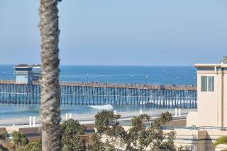 Coastal Luxury with Panoramic Ocean View - Oceanside - 8
