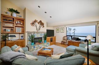 Coastal Luxury with Panoramic Ocean View - Oceanside - 1