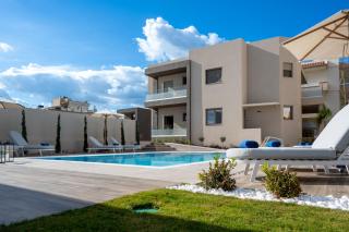 MaGiAn Luxury Apartments - Ayía Marína - 0