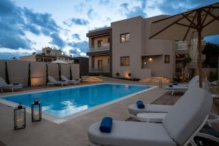 MaGiAn Luxury Apartments - Ayía Marína - 3