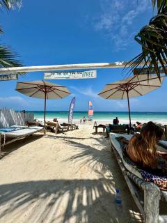 La Base Beach Hotel - 6