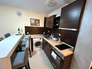 Mountain Escape - 1 Bedroom, Near Gondola, Free Parking - 4