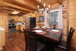 Pet friendly log cabin with hot tub, arcade game, and great deck space! - 2