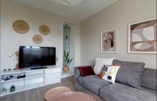 LE SMILE - 3 bedrooms - 8pers - Parking - Centre Gare - 4