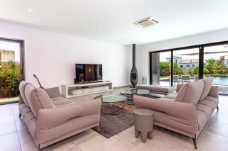 Blue Hill Boutique Villa by Junto ao Mar - Quelfes - 1