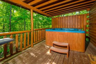 1 bedroom log cabin with hot tub, pool table, great location! - Sevierville - 4