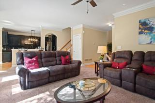 Great Family Home Near Stone Mountain Pk Sleeps 10 - 8