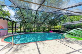Tropical pool home w/ outdoor TV & living space! - Bradenton - 6