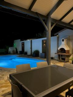 Villa spacieuse avec piscine à Saint-Pierre - Saint-Pierre - 1
