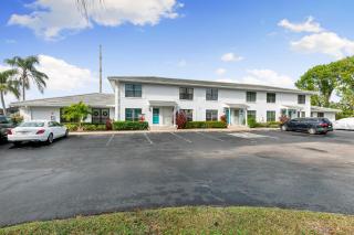 Centrally Located Monthly Condo - 8