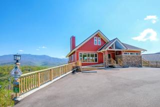 Four bedroom with HOT TUB, MOUNTAIN VIEW, GAME ROOM! - Gatlinburg - 3