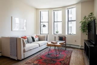 Classic Downtown Loft Style Apartment - Boston - 0