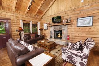 2BR, sleeps 8, pet friendly, game room, hot tub! - Sevierville - 9