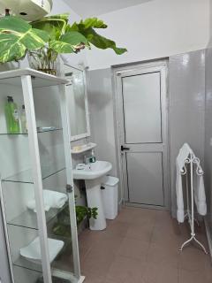 HI-Tech - Lomé - 5