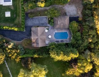 Sprawling Southampton Home: Private Pool - Southampton - 9
