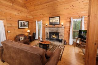 2 king bedrooms, hot tub, great location! - Sevierville - 2