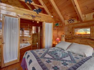 Check out this MOUNTAIN VIEW from the hot tub HONEY BEAR HIDEAWAY! - Sevierville - 8