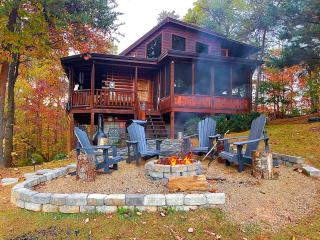 Perfect 2BR with fire pit, hot tub, and the BEST Smoky Mountain view! - Sevierville - 8