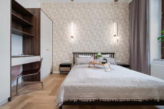 Łódź Downtown Apartment - 42m2, Workspace - by Rentujemy - 9