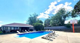 Paradise Pavilion Cook, Picnic & Play by Pool - Mooresville - 0