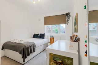 Modern Renovated Apt, Heart of Shoreditch, London! - 8