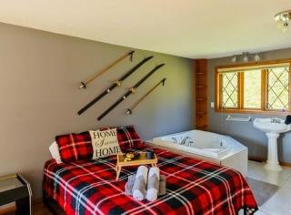 Zenitude 3 - Cheerful 4 bedroom cottage - hot tub - river front - Lac-Simon - 3