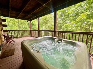 1BR-hot tub-pool table-close to Dollywood 1 free ticket! - 9