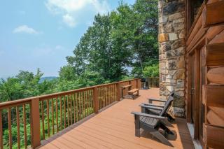 3 bedroom with mountain view and hot tub! - Sevierville - 9