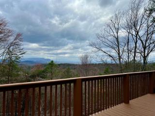 3 bedroom with mountain view and hot tub! - Sevierville - 3