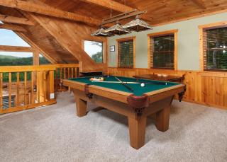 Log cabin with pool table & hot tub-sleeps 8! - Pigeon Forge - 7