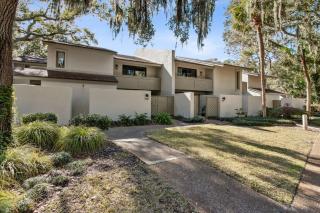 3011 Club Villas - 9
