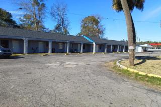Crown Inn by OYO Orangeburg Hwy 301 - 7